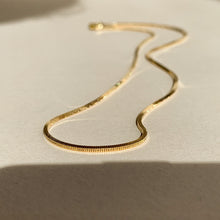 Load image into Gallery viewer, Dainty Chain Gold Plated 52 cm
